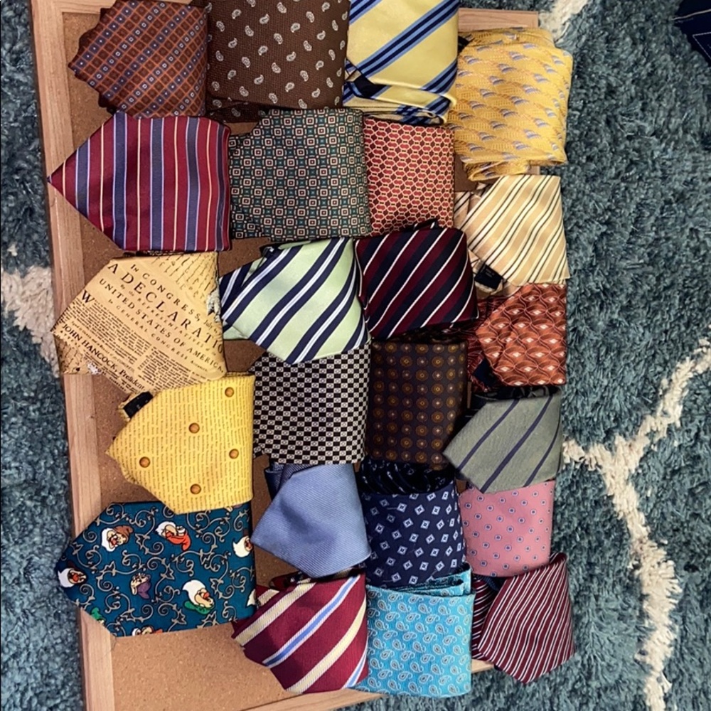 23 Tie bundle Negotiating!!!